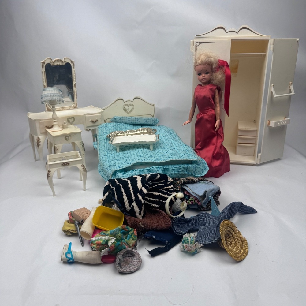 Vintage 1970s Sindy Doll Bedroom Furniture Set Clothes Cindy Doll Table